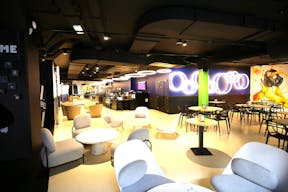 Pop-Up Store for Rent - Louvre Museum - Image 2