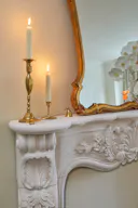 Bohemian meets Vintage apartment - Natural Light, Mantle & Brass Vintage Pieces - Image 7