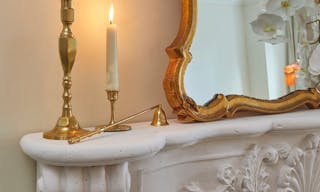 Bohemian meets Vintage apartment - Natural Light, Mantle & Brass Vintage Pieces - Image 7