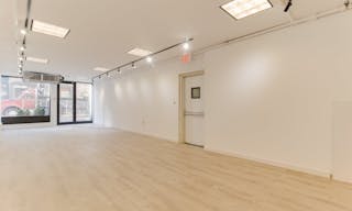 Beautiful White Box in Tribeca - Image 4