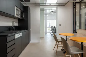 Super bureau en prestation de services - dans le 9�me arrondissement de Paris - Image 1