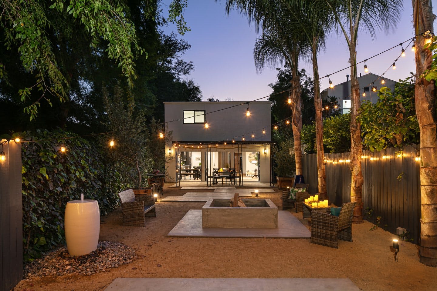 Modern Oasis Luxury Estate in Toluca Lake