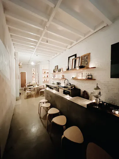 A sunny, minimalist, boutique + showroom in the heart of the Lower East Side, Manhattan - Image 2