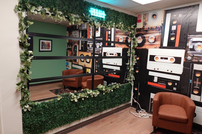 CONTENT CREATOR LOUNGE - Image 3