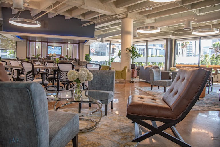 Large Ground Floor Industrial Space in Downtown Los Angeles - Image 4