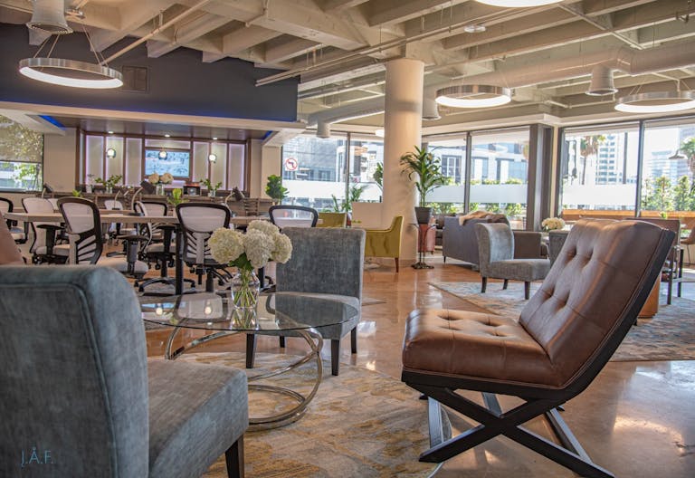 Large Ground Floor Industrial Space in Downtown Los Angeles - Image 4