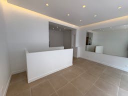 Vitrines Attrayantes pour Showroom à Levallois-Perret - Image 3