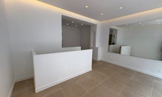 Vitrines Attrayantes pour Showroom à Levallois-Perret - Image 3