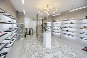 Premium Boutique in Le Marais - Image 0