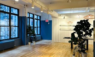 Luxury Apparel Showroom for High-End Fashion Brands - Image 2