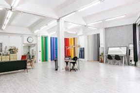 Studio photo en plein coeur du 10 ème arrondissement - Image 1