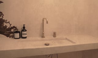 Light filled split level Storefront in the heart of Manhattan (with high ceilings and multiple rooms) - Image 23