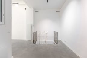 Boutique - Art Gallery Paris centre Marais - Image 7