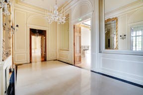 Hôtel particulier bords de Seine, face Tour Eiffel - Image 1