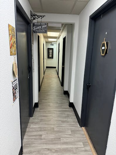 Rooms for Rent - perfect for stylists, tattoo artist, Counselors, Lash artists, massage therapists - Image 2