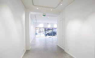 Shop in Paris - Image 1