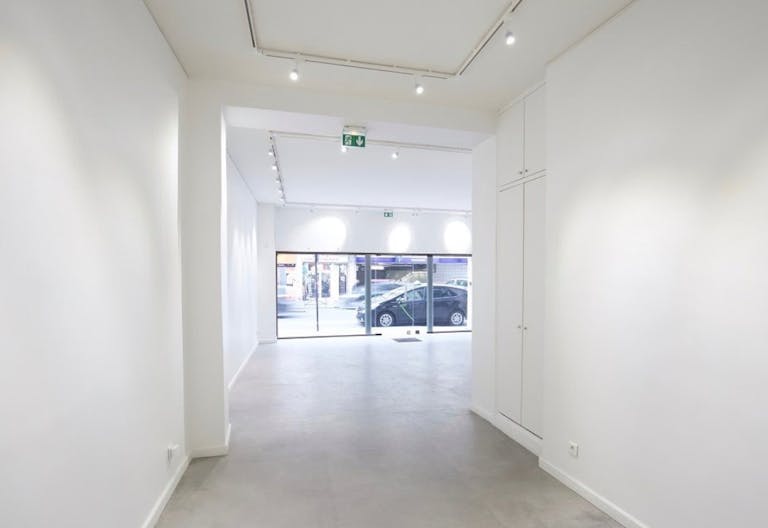 Shop in Paris - Image 1