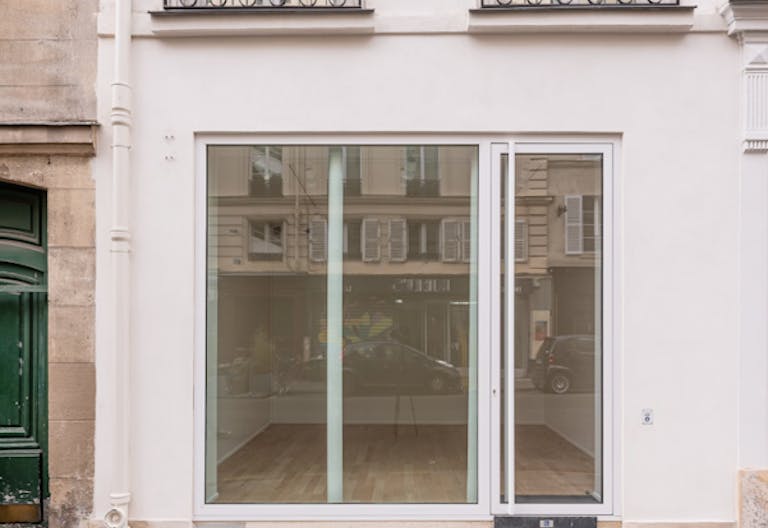 Perfect small pop-up space in Le Marais - Image 1