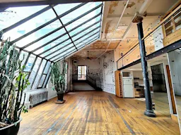 Loft Space in Chelsea - Image 3