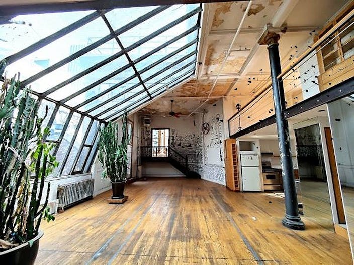 Loft Space in Chelsea - Image 3