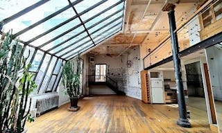 Loft Space in Chelsea - Image 3