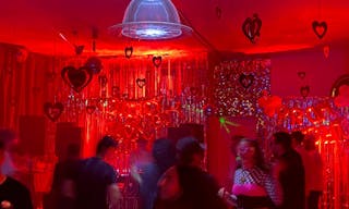 Beautiful and Versatile Open Loft Studio - Image 15