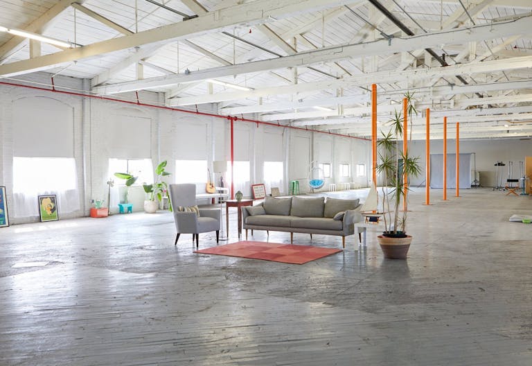 Huge Minimalist Warehouse Loft - Image 0