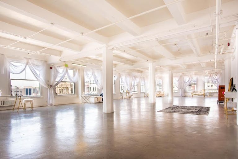 DTLA Skyline View Penthouse - Image 0