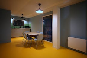 rooftop avec terrasse, vue imprenable, Bordeaux Chartrons dans immeuble d'architecte avec jardin - Image 7