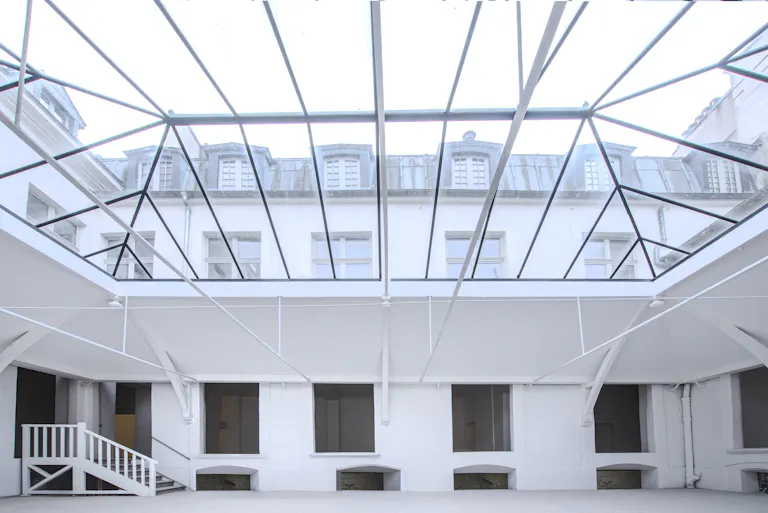 Une galérie idéale pour showroom / Fitting / Pop Up store / Galerie d'Art et défilé - Image 4