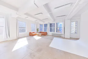 16B Manhattan Showroom & Meeting rental space  - Image 2