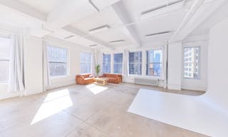16B Manhattan Showroom & Meeting rental space - Image 2