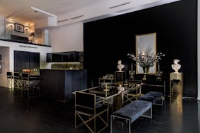 Classically Elegant Soho Duplex - Image 10