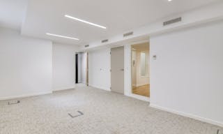 Unique Space near Parc Monceau - Image 8