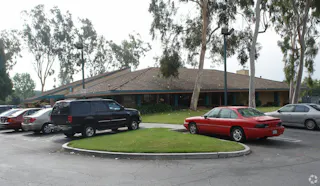 acant Restaurant available in excellent location - Image 5