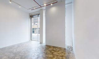 Street Level Chelsea Gallery with Outdoor Terrace - Image 5
