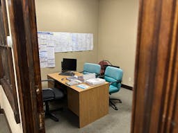 Executive Suites for rent - Image 1