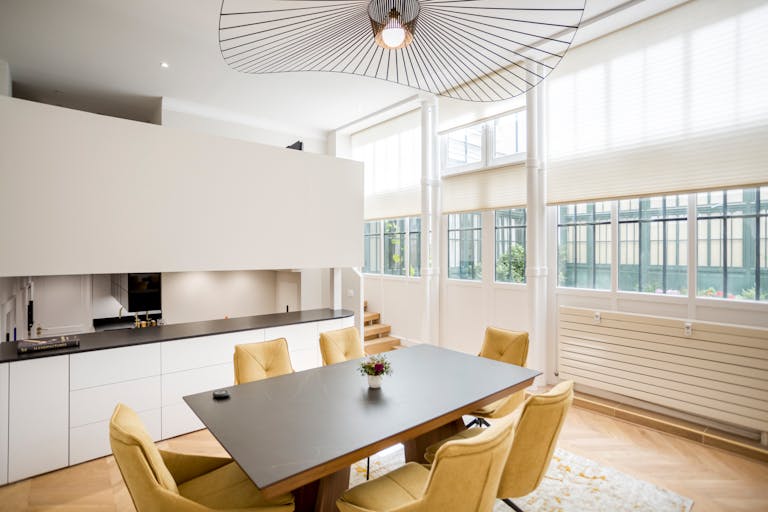 Charming showroom in le Marais - Image 4