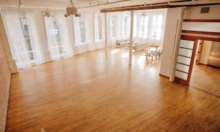 Loft Showroom in Gramercy Flatiron - Image 1