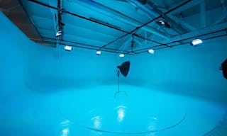 Olympic 3 - Large White Cyc Wall with Car Turntable - Image 3