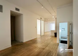 Large Gallery-District Event Space in SoHo - Image 12