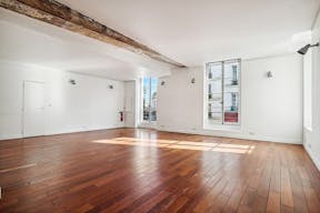 Pretty Boutique in Le Marais - Image 7