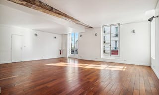 Pretty Boutique in Le Marais - Image 7