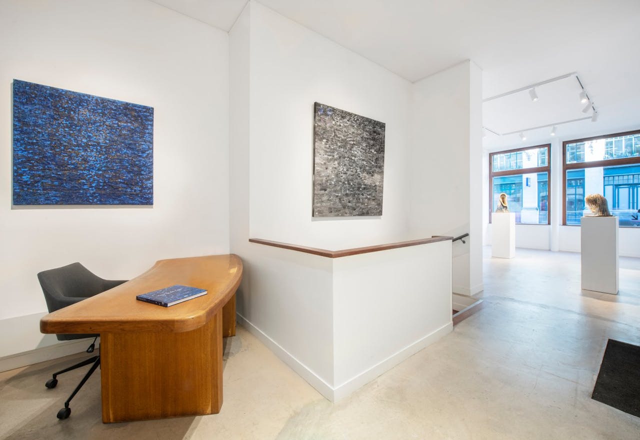 Boutique / Galerie beaux volumes en plein coeur de Paris - Image 2