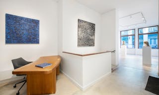 Boutique / Galerie beaux volumes en plein coeur de Paris - Image 2