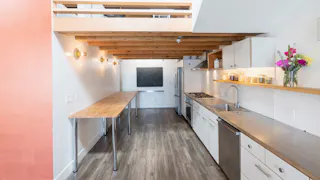 Stunning Indoor/Outdoor Flex Space in Downtown Santa Monica with Outstanding Service - Image 22