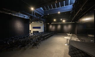 Expansive Loft with High Ceilings in Midtown Manhattan - Image 5