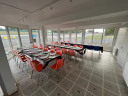 Salle de réunion ou espace évènementiel parfait - Image 4