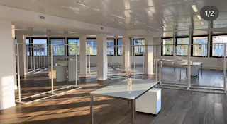 Showroom mode avec vue Tour Eiffel – Paris 17 – 195m² lumineux - Image 7