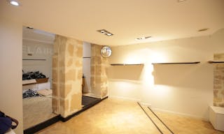 Pop-Up Store in Le Marais Saint-Paul - Image 4